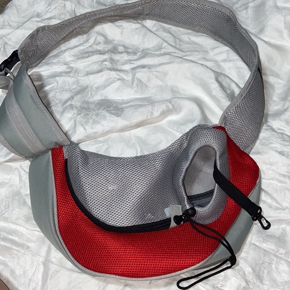 Nwot Pet Sling Carrier Small Dogs/Cats Adjustable Strap Mesh Hand Free - Picture 5 of 13